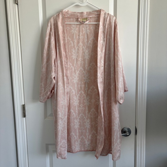 World Market Other - World Market Pink Kimono Robe Lace Trim Art Deco Palm Print 0/S NO BELT